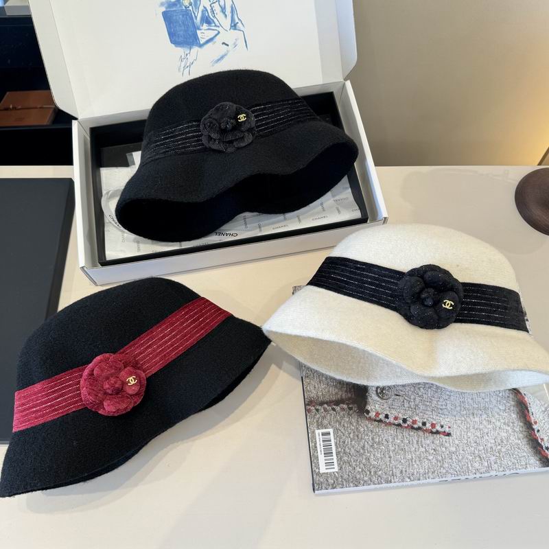 Chanel top hat dx198